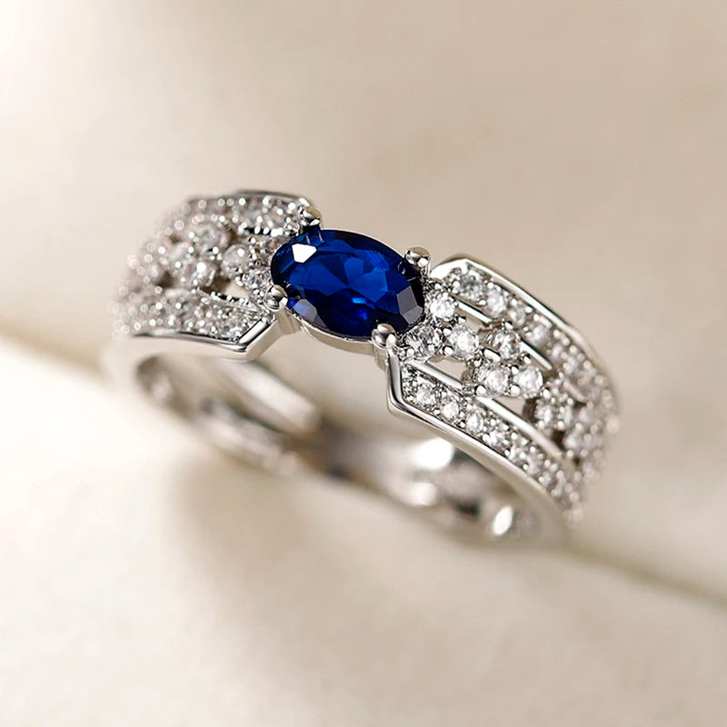 Huitan Vintage Blue Cubic Zirconia Rings for Women Sparkling Wedding Bands Accessories Lady's Rings Anniversary Party Jewelry