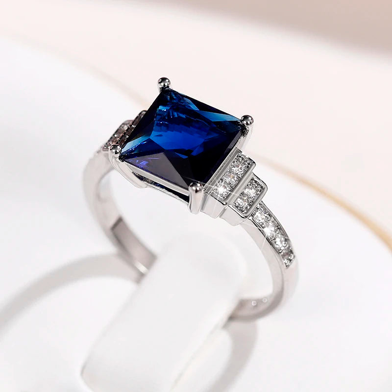 Huitan Vintage Blue Cubic Zirconia Rings for Women Sparkling Wedding Bands Accessories Lady's Rings Anniversary Party Jewelry