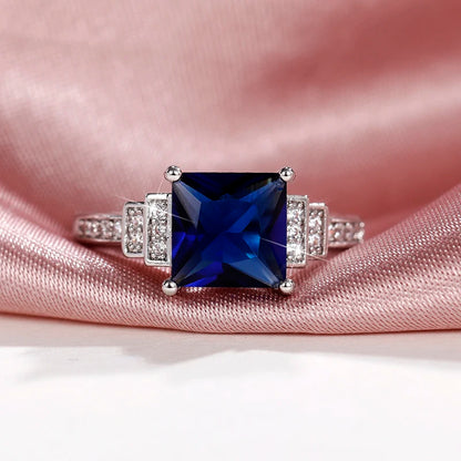 Huitan Vintage Blue Cubic Zirconia Rings for Women Sparkling Wedding Bands Accessories Lady's Rings Anniversary Party Jewelry